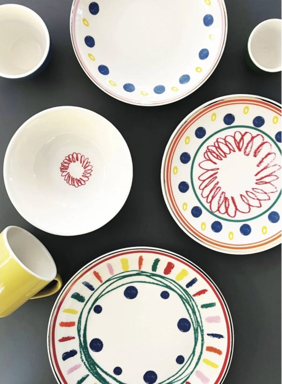 Color Rush Chic Dining Set 24 Pieces